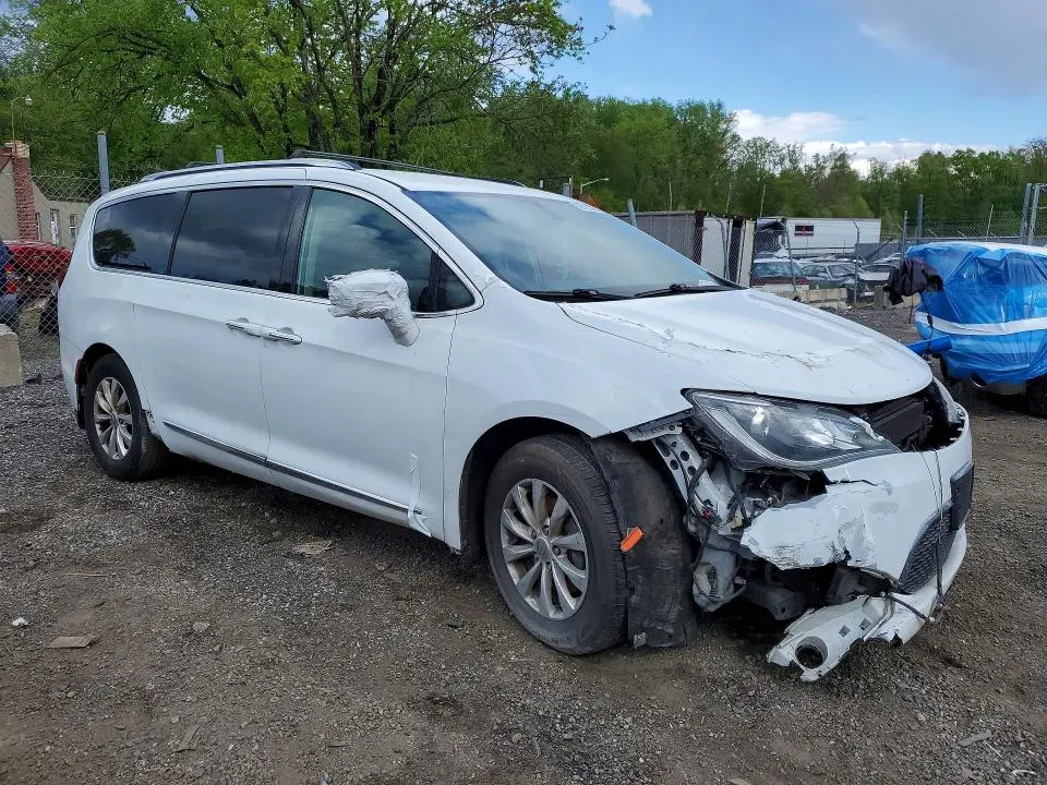 CHRYSLER PACIFICA 2019 VIN 2C4RC1BG8KR539943