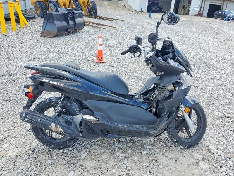 HONDA PCX 2013