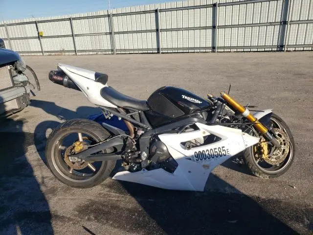 TRIUMPH DAYTONA 2007