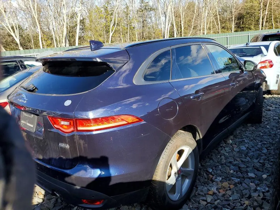 JAGUAR F-PACE 2018 VIN SADCJ2FX6JA329618