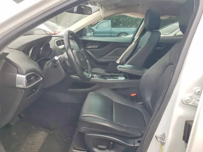 JAGUAR F-PACE 2017 VIN SADCS2BV1HA053747