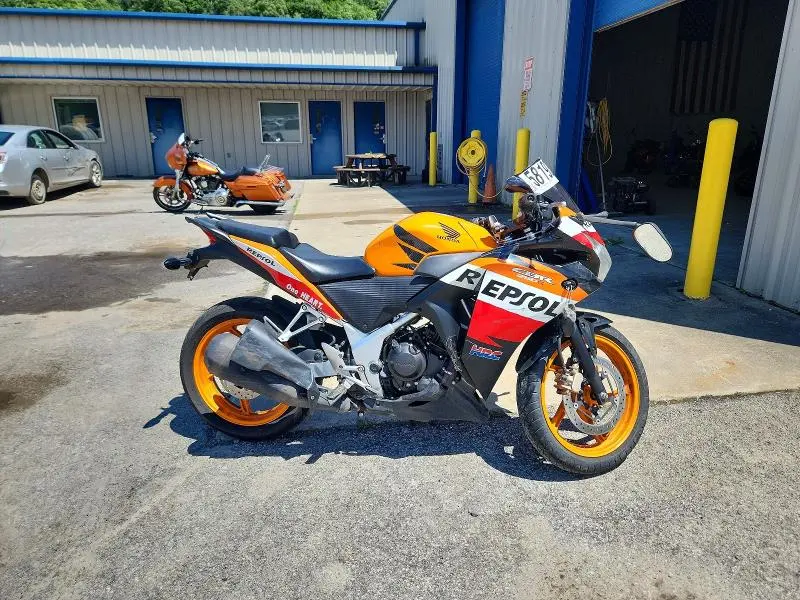HONDA CBR CYCLE 2013