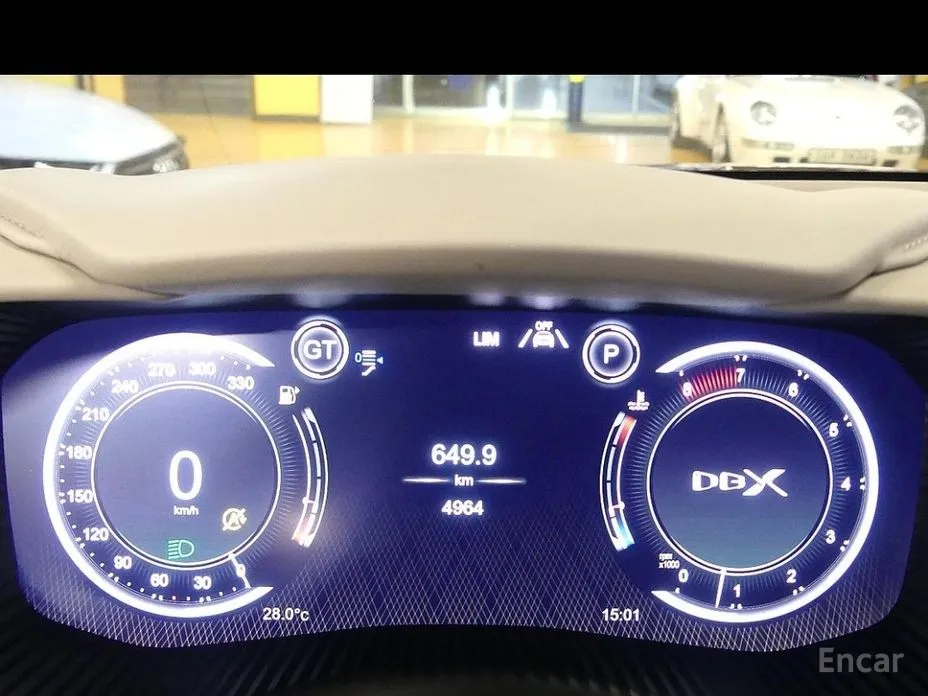 Aston Martin DBX 2020 4.0 V8 707