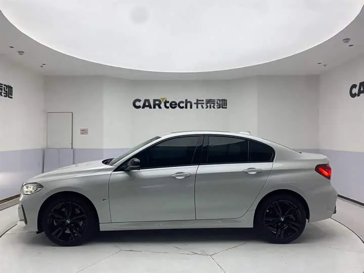 BMW 1 Series 2023 2023款 125i M运动曜夜版