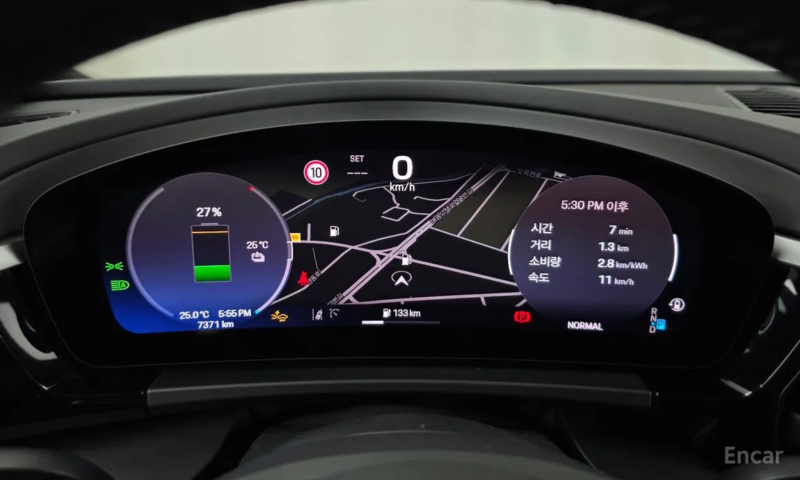 Porsche Macan 2024 Base 4