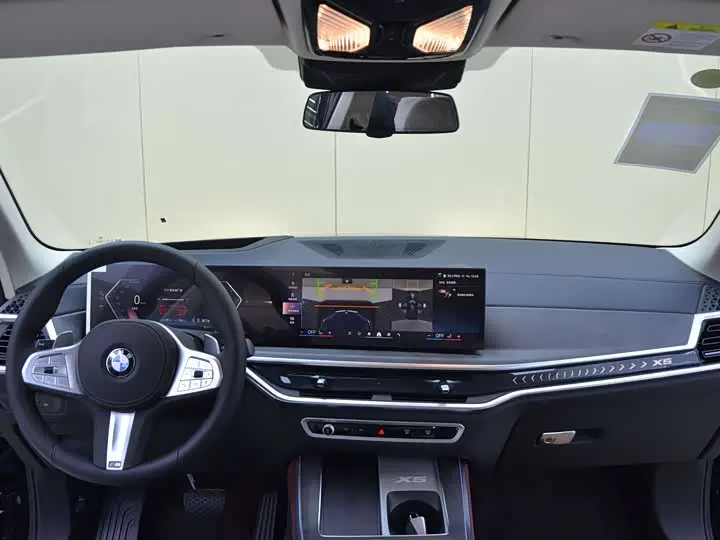 BMW X5 2026 2026款 改款 xDrive 30Li 尊享型M运动曜夜套装