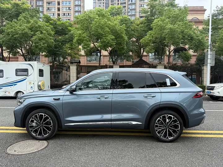 Geely Monjaro 2026 2026款 东方曜 2.0TD 自动望月版