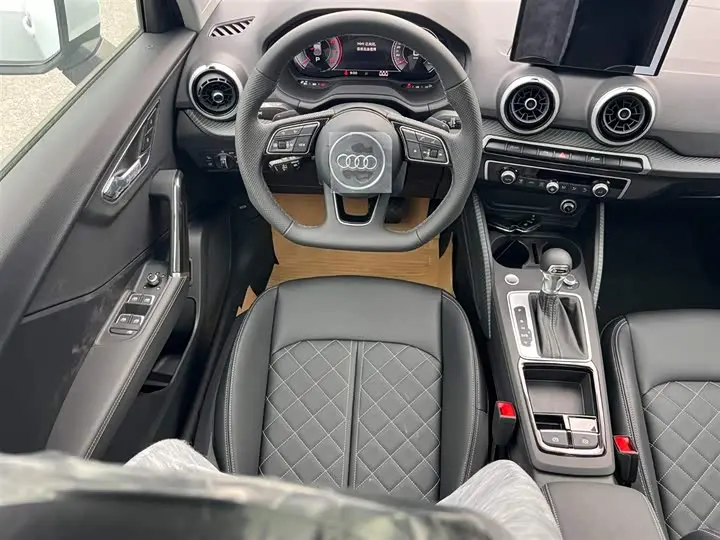 Audi Q2L 2025 2025款 35TFSI 时尚动感型