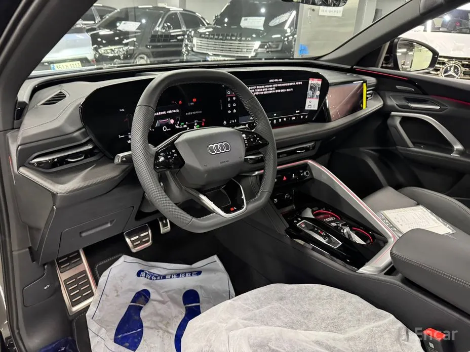 Audi Q5 2025 40 TDI Quattro S Line Black Edition