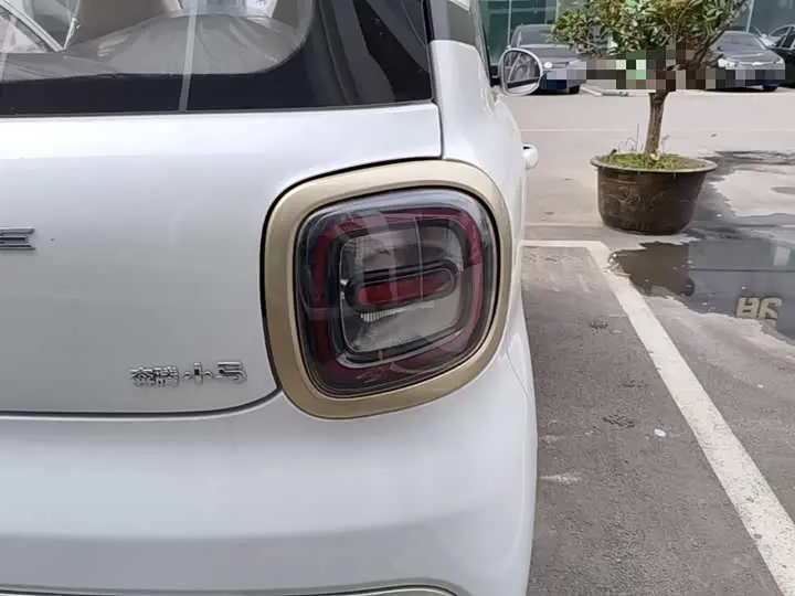 Bestune Pony 2026 2026款 222km 炫彩马