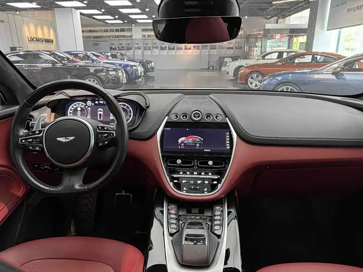 Aston Martin DBX 2023 2023款 3.0T STRAIGHT-SIX