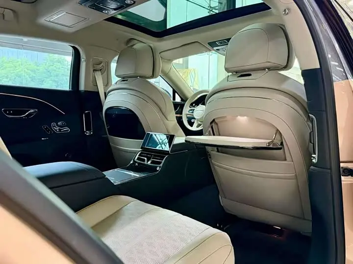 Bentley Flying Spur Hybrid 2026 2026款 4.0T V8 Mulliner