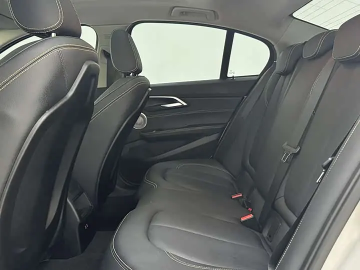 BMW 1 Series 2023 2023款 120i M运动曜熠版
