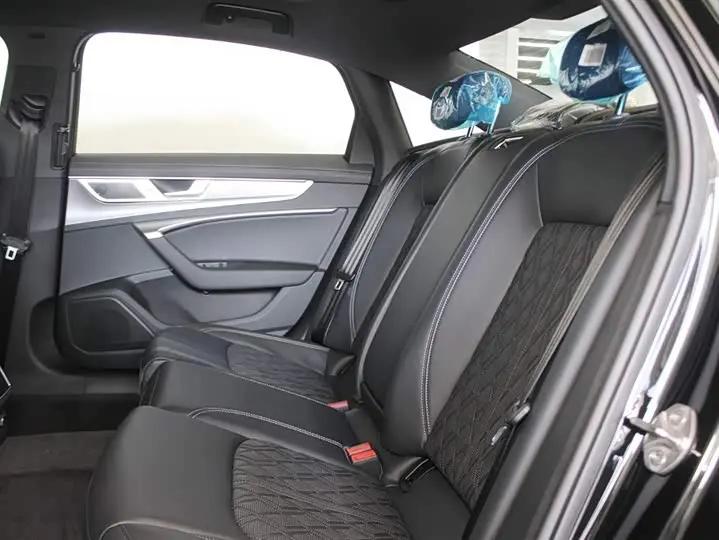 Audi A6L 2026 2026款 45 TFSI 臻选动感型