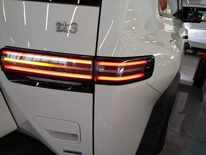 BYD FangChengBao Titanium 3 (Tai 3) 2025 2025款 501KM 后驱Pro版