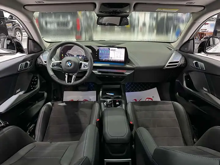 BMW 2 Series 2026 2026款 225L M运动曜夜套装