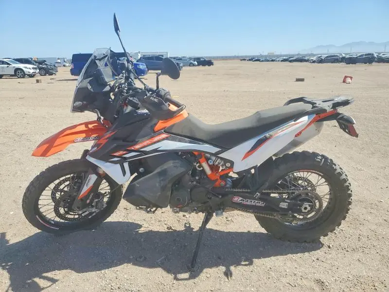 KTM 890 ADVENT 2021