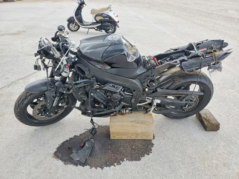 YAMAHA YZF1000 2006