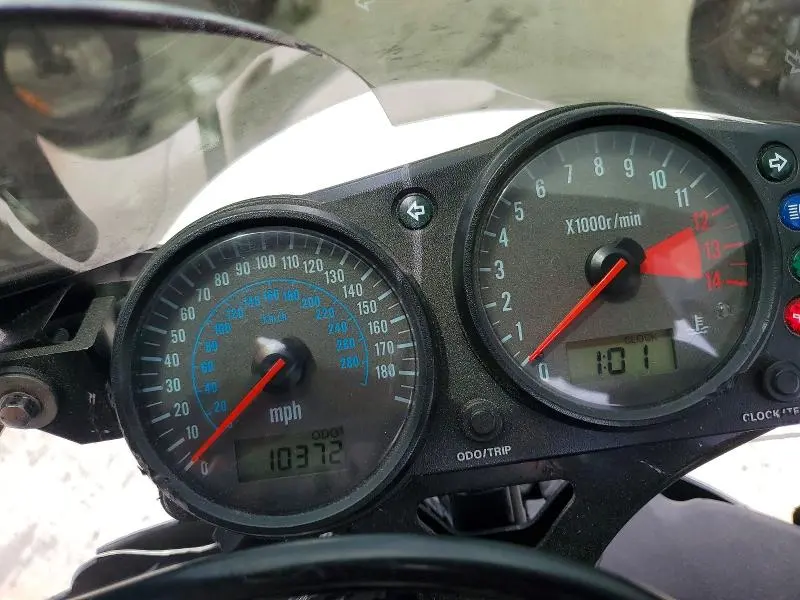 KAWASAKI NINJA 900 2000