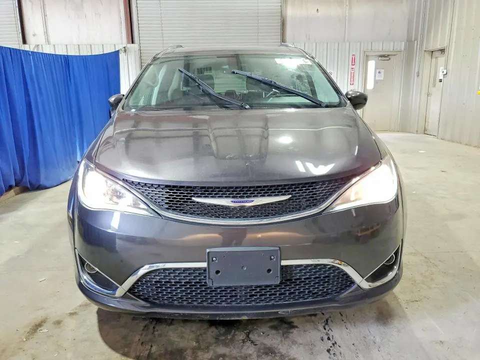 CHRYSLER PACIFICA 2019 VIN 2C4RC1BG9KR665762