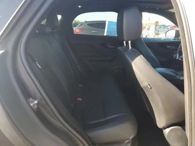JAGUAR F-PACE 2018 VIN SADCJ2FX0JA255368