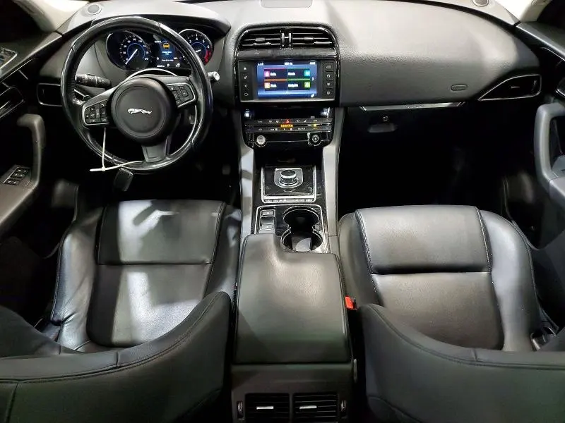 JAGUAR F-PACE 2017 VIN SADCJ2BVXHA880147