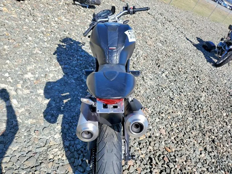 DUCATI MONSTER 2012