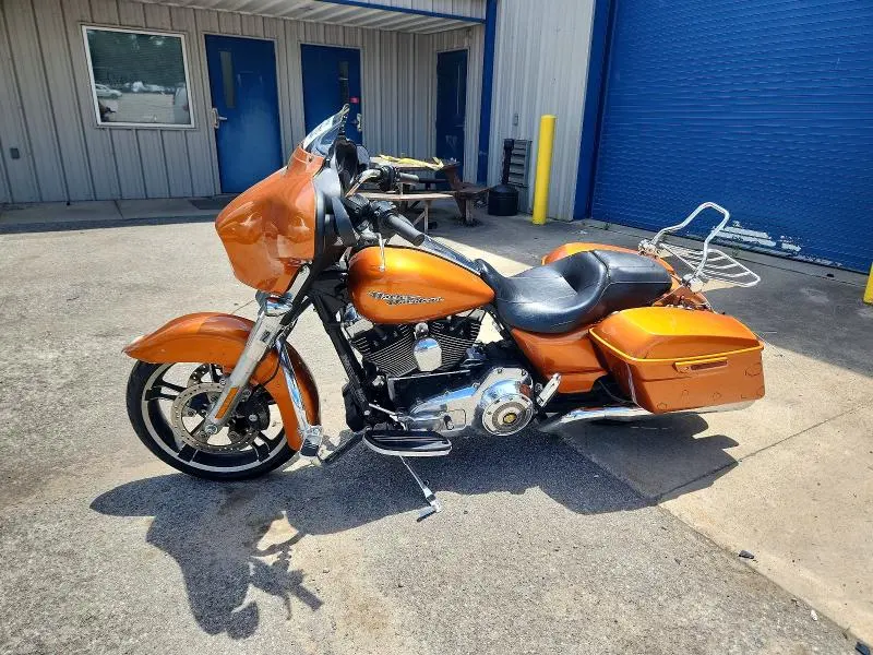 HARLEY-DAVIDSON FL 2014