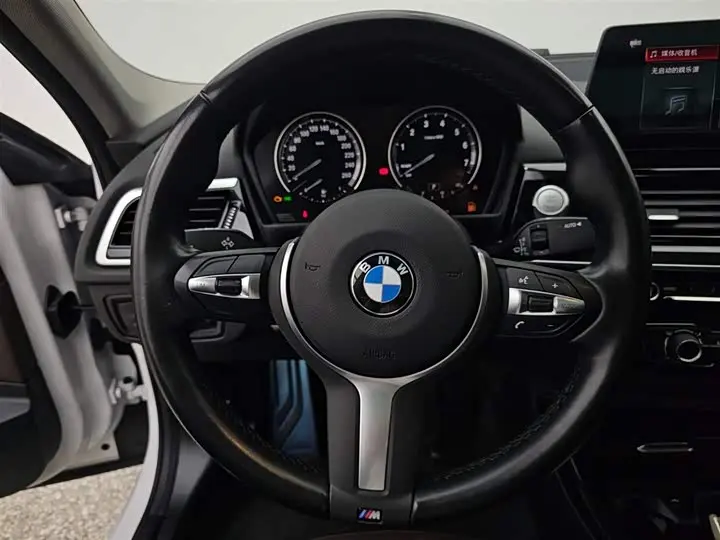 BMW 1 Series 2023 2023款 125i M运动曜夜版