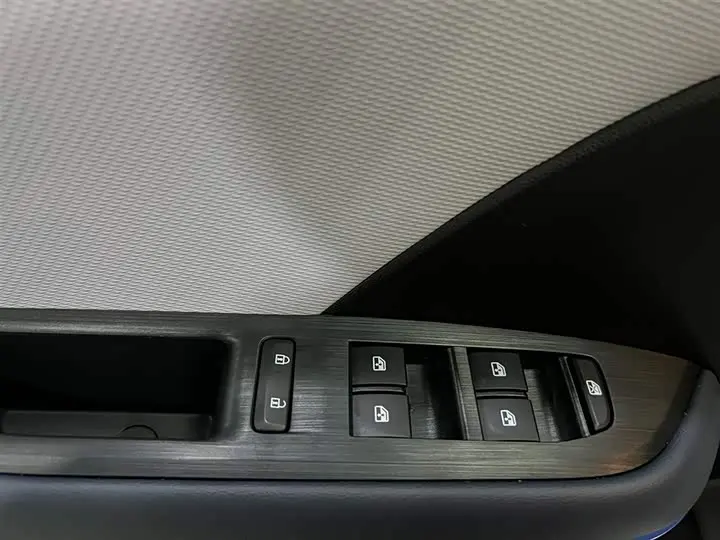 Chevrolet Monza 2024 2024款 1.5L 双离合悦享版