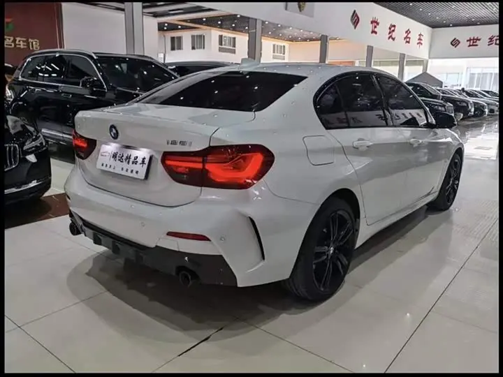 BMW 1 Series 2023 2023款 125i M运动曜夜版
