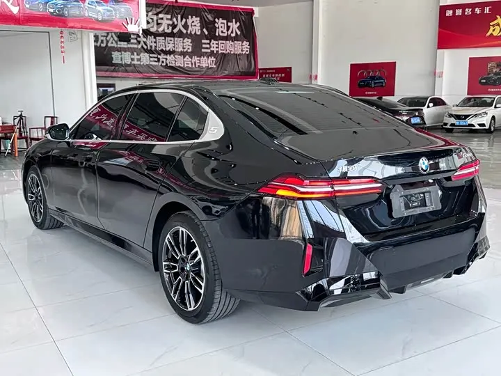 BMW 5 Series 2026 2026款 530Li 领先型 M运动套装