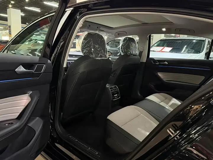 Volkswagen Magotan 2026 2026款 3000万辆甄选款 380TSI DSG豪华型
