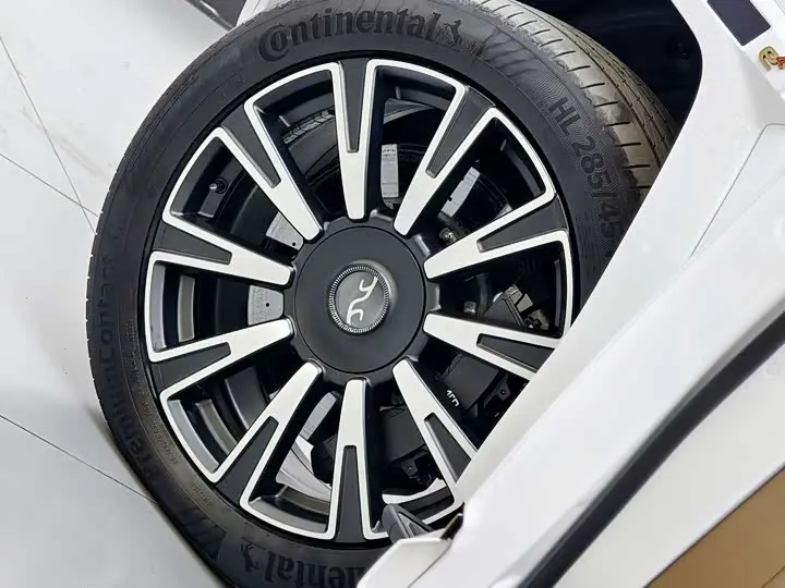 BYD Yangwang U8 2025 2025款 鼎世版