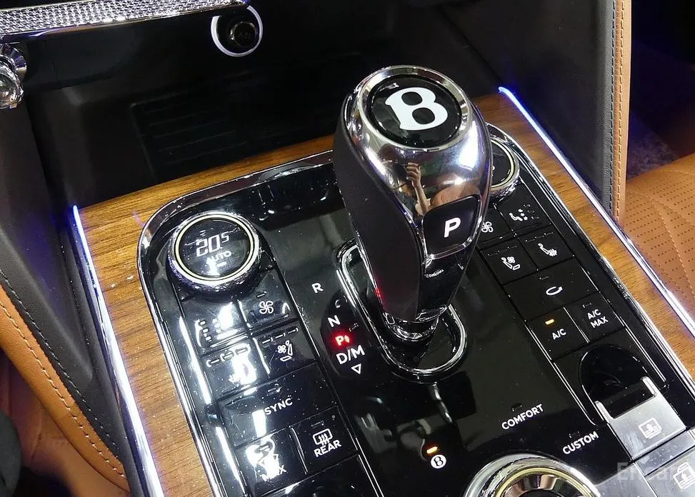 Bentley Flying Spur 2020 4.0