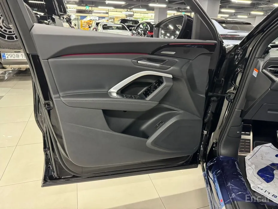 Audi Q5 2025 40 TDI Quattro S Line Black Edition