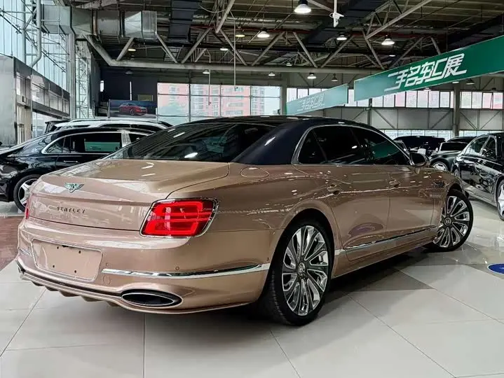 Bentley Flying Spur Hybrid 2026 2026款 4.0T V8 Mulliner