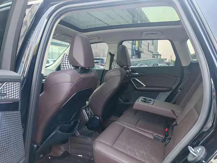 Фото 9 - BMW X1