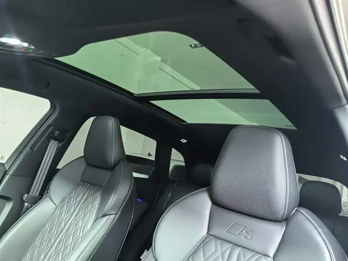 Audi Q5L 2026 2026款 2.0T 智混尊享型