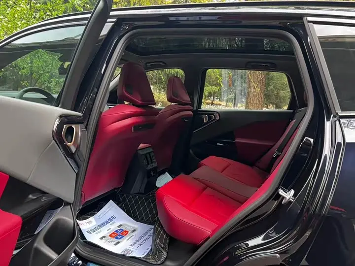 BMW X3 2026 2026款 xDrive30L 领先型 M运动曜夜套装