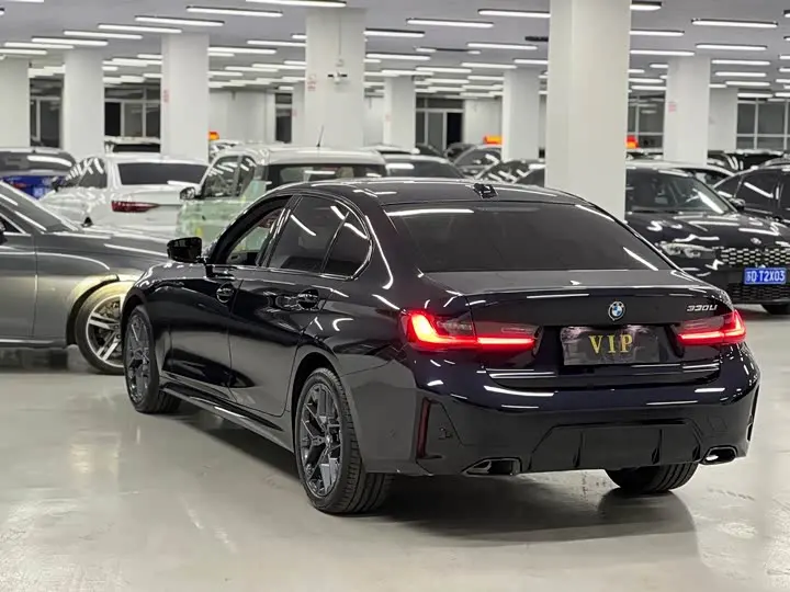 BMW 3 Series 2026 2026款 330Li M运动曜夜套装