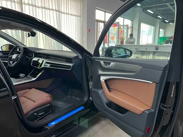 Audi A6L 2026 2026款 45 TFSI 臻选动感型