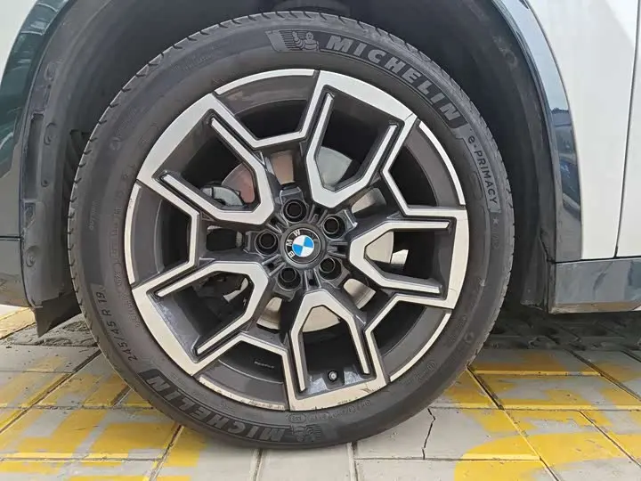 BMW X1 2025 2025款 sDrive25Li X设计套装