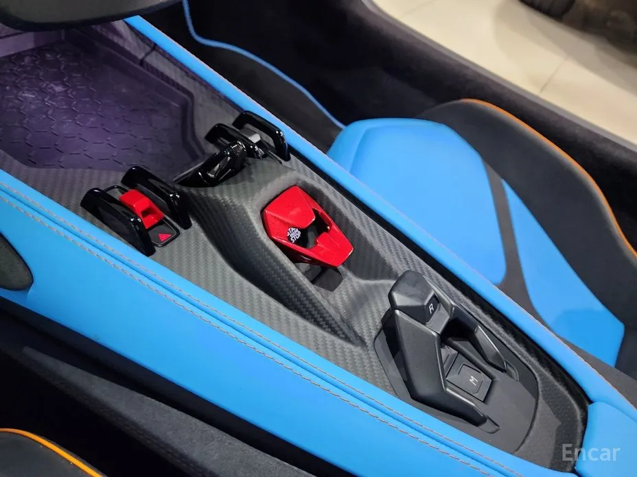 Lamborghini Revuelto 2025 6.5 V12