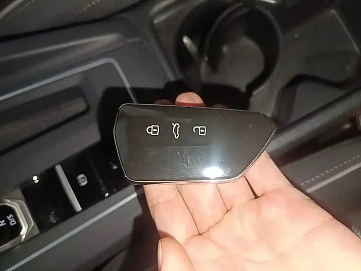 Фото 9 - Volkswagen Golf