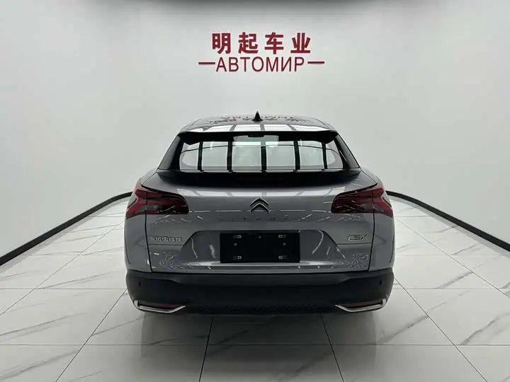 Citroen C5 X 2026 2026款 1.6T 国际版