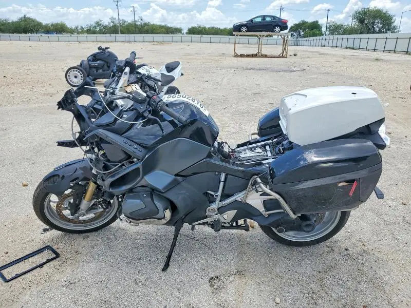 BMW MOTORCYCLE 2024