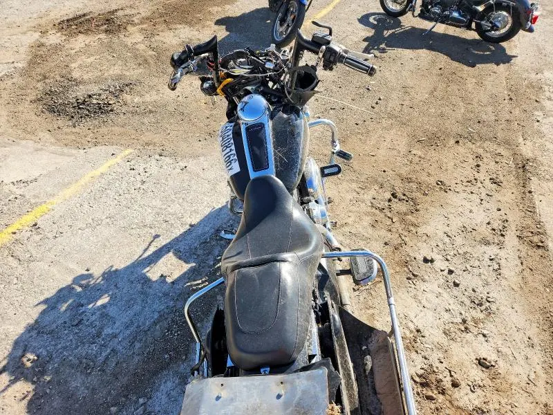 HARLEY-DAVIDSON FL 2013