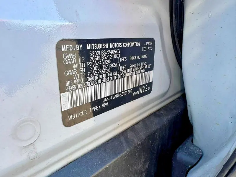 MITSUBISHI OUTLANDER 2025 VIN JA4J4VA88SZ021889