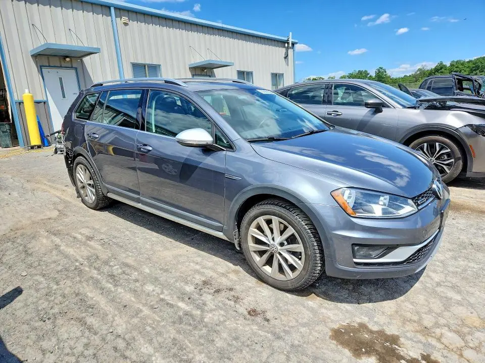 VOLKSWAGEN GOLF 2017 VIN 3VWH17AU2HM531829